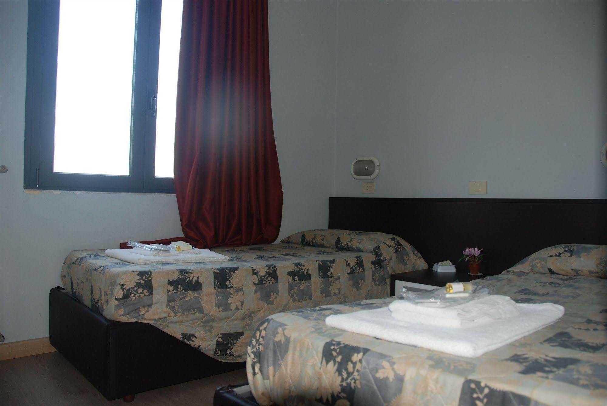 Hotel Olivi Salò Exteriér fotografie